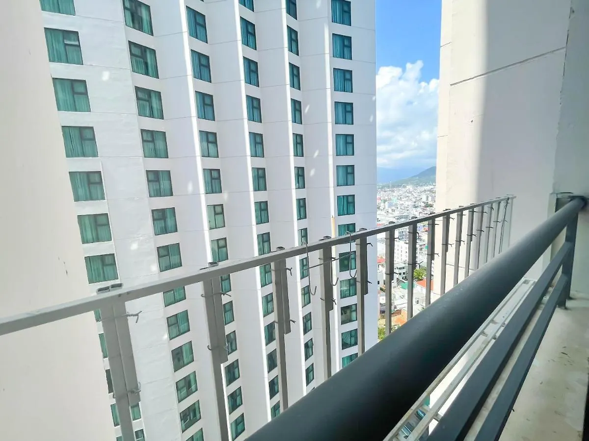 Oceanus Apartment - Review Nha Trang